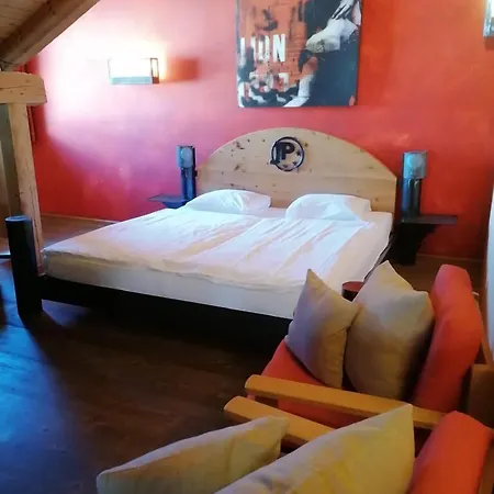 Albana 4*