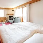 Albana 4*