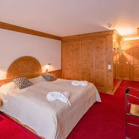 Albana 4*